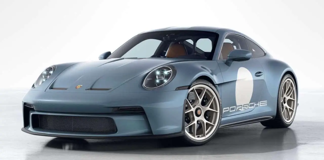 Photo 1 : Porsche 992 2024 Essence