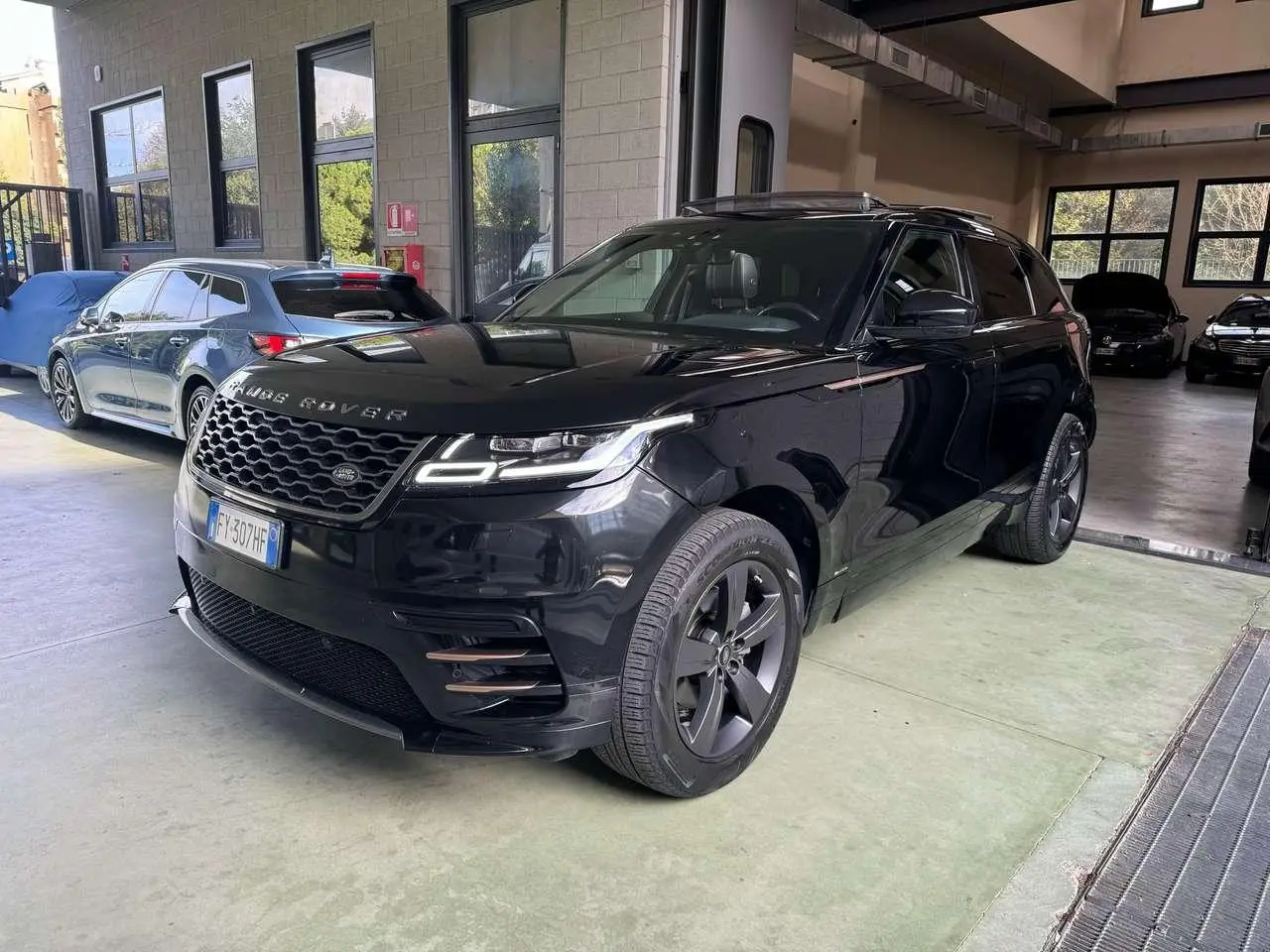 Photo 1 : Land Rover Range Rover Velar 2019 Diesel