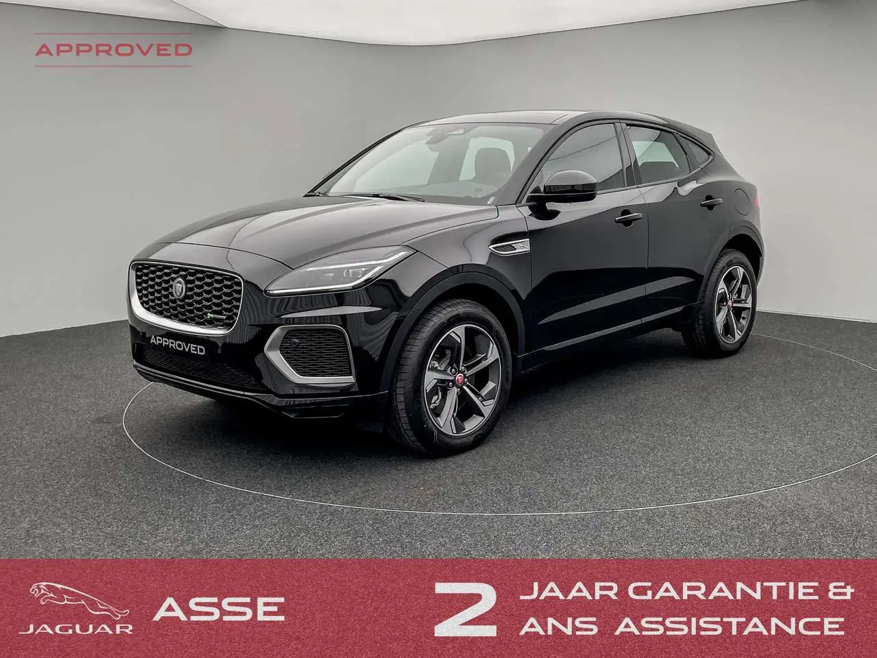 Photo 1 : Jaguar E-pace 2023 Hybrid