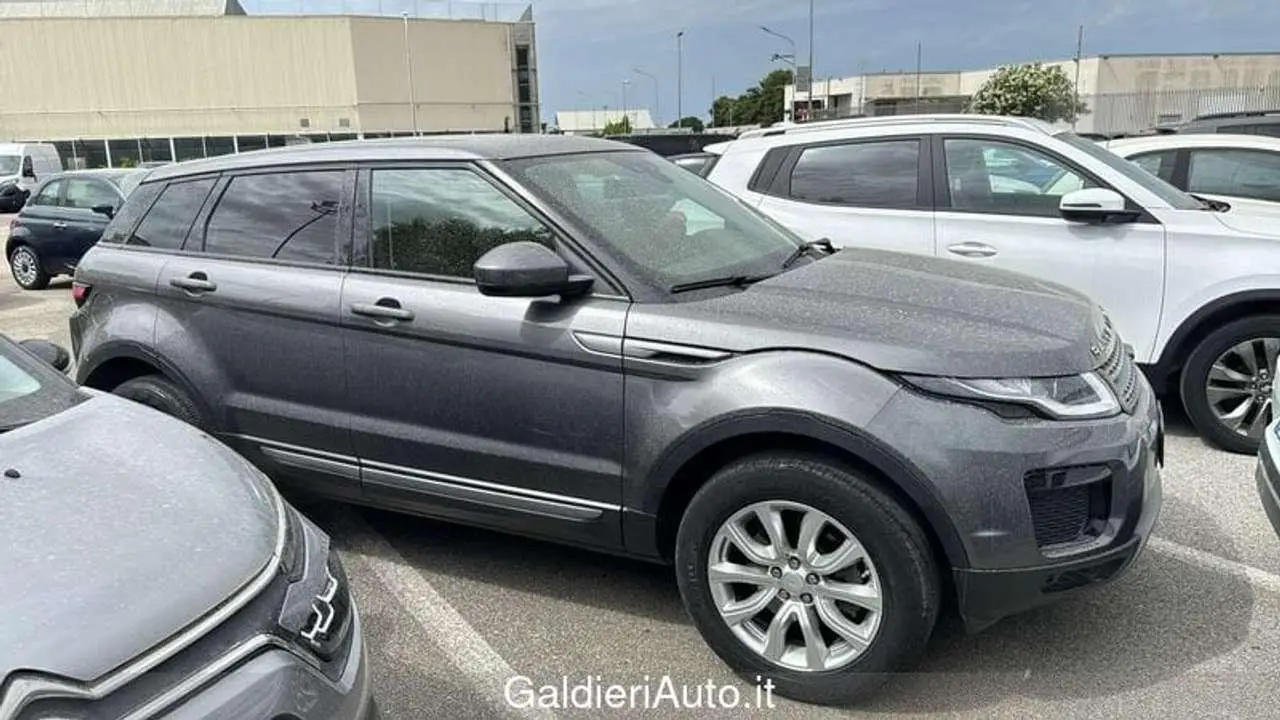 Photo 1 : Land Rover Range Rover Evoque 2019 Hybride