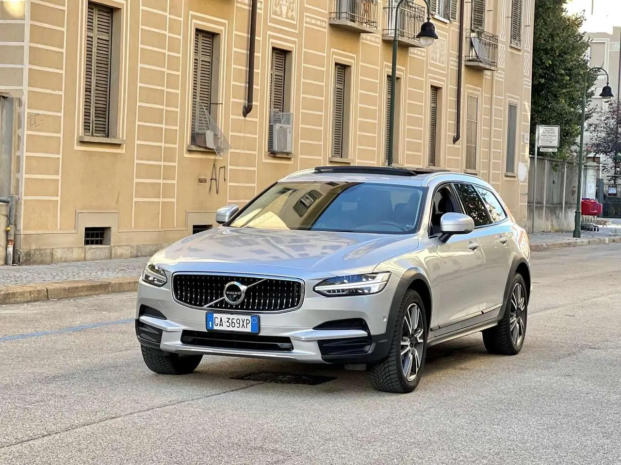 Photo 1 : Volvo V90 2020 Diesel