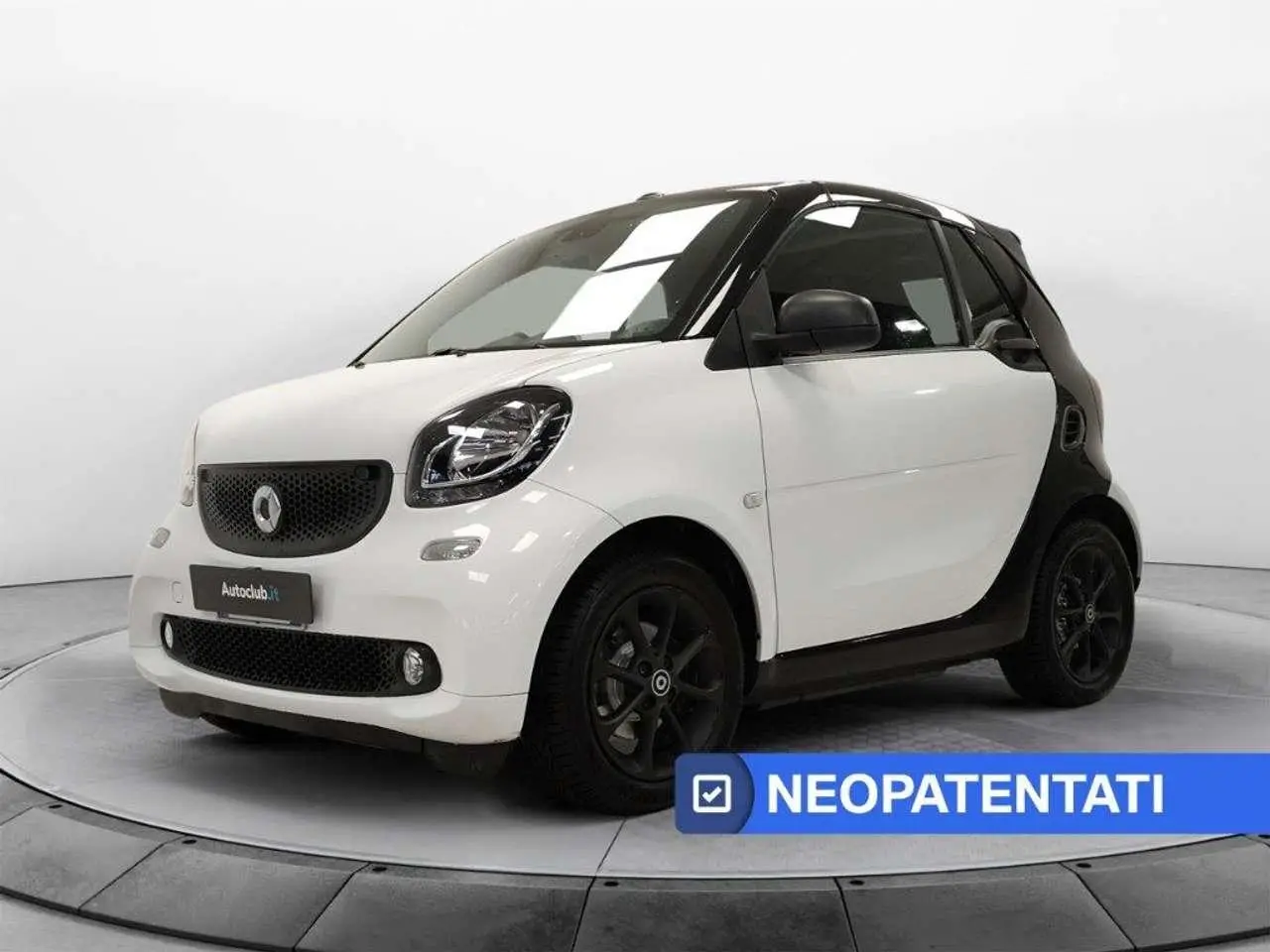 Photo 1 : Smart Fortwo 2017 Petrol