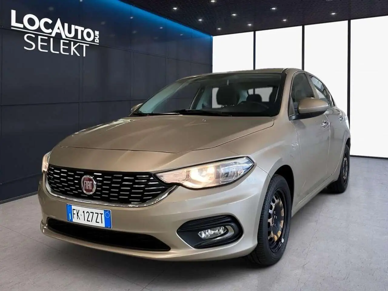 Photo 1 : Fiat Tipo 2017 Petrol