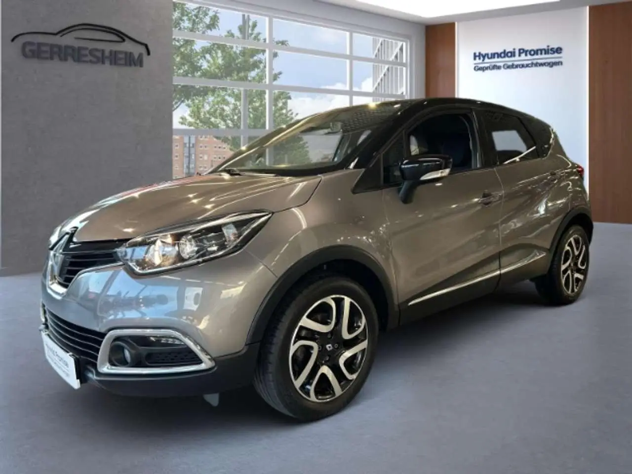 Photo 1 : Renault Captur 2016 Petrol