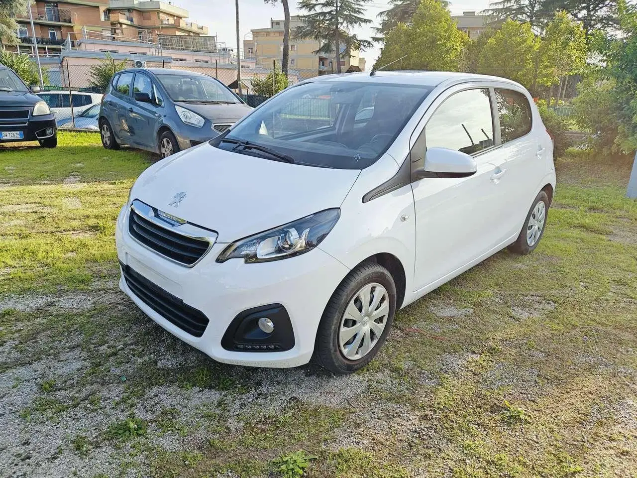 Photo 1 : Peugeot 108 2021 Petrol