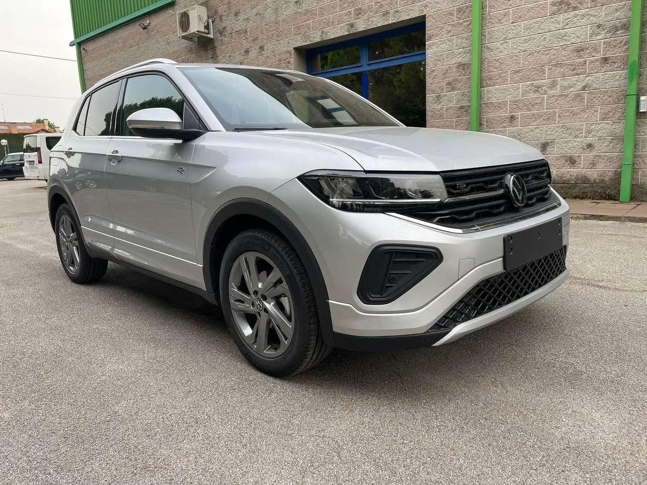 Photo 1 : Volkswagen T-cross 2024 Petrol