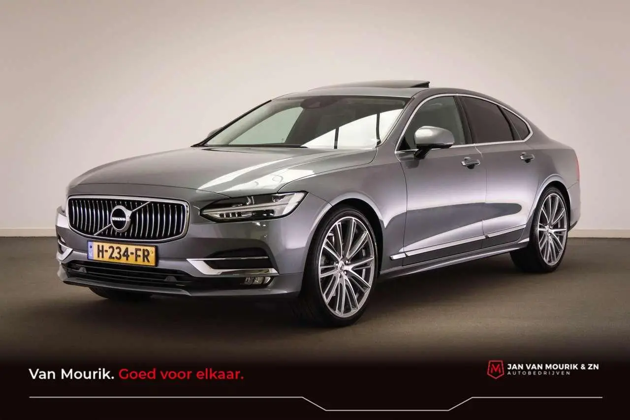 Photo 1 : Volvo S90 2020 Essence