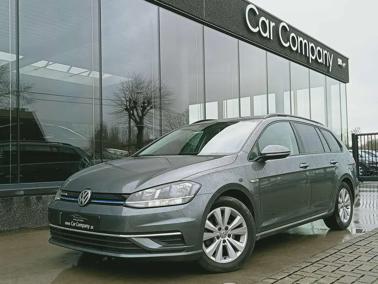 Photo 1 : Volkswagen Golf 2019 Petrol