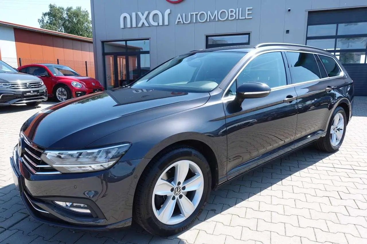 Photo 1 : Volkswagen Passat 2021 Diesel