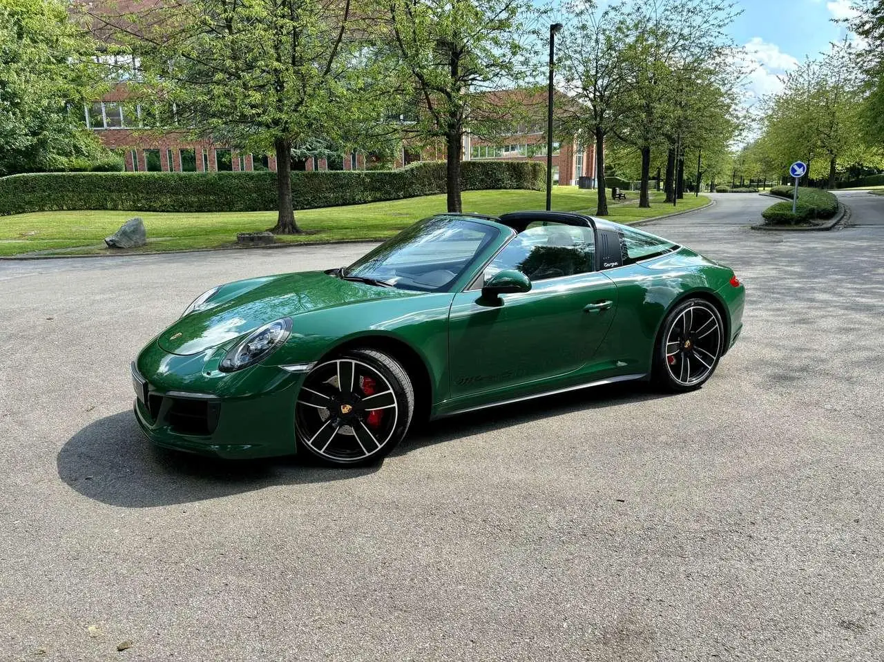 Photo 1 : Porsche 911 2018 Petrol