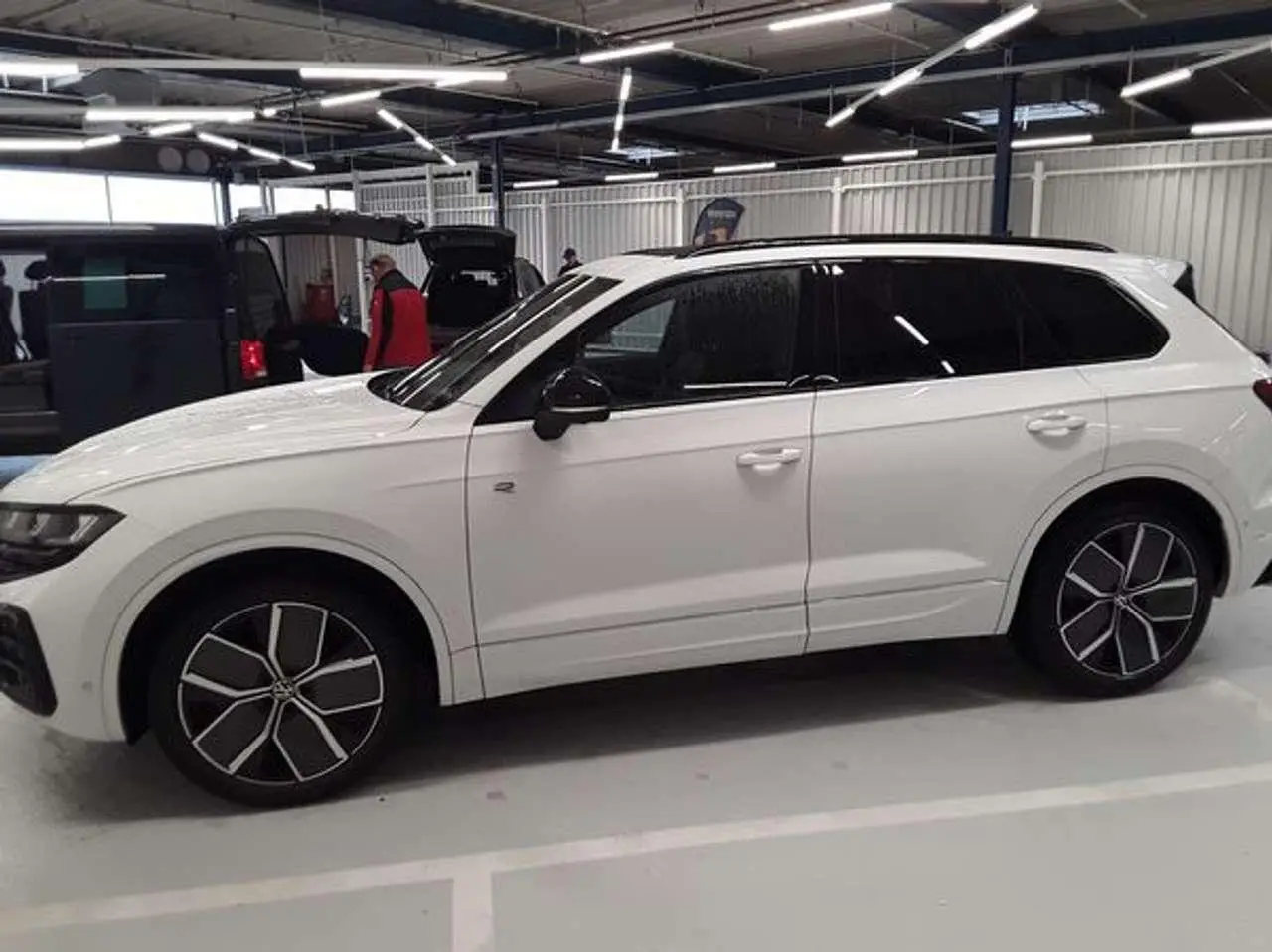 Photo 1 : Volkswagen Touareg 2023 Diesel