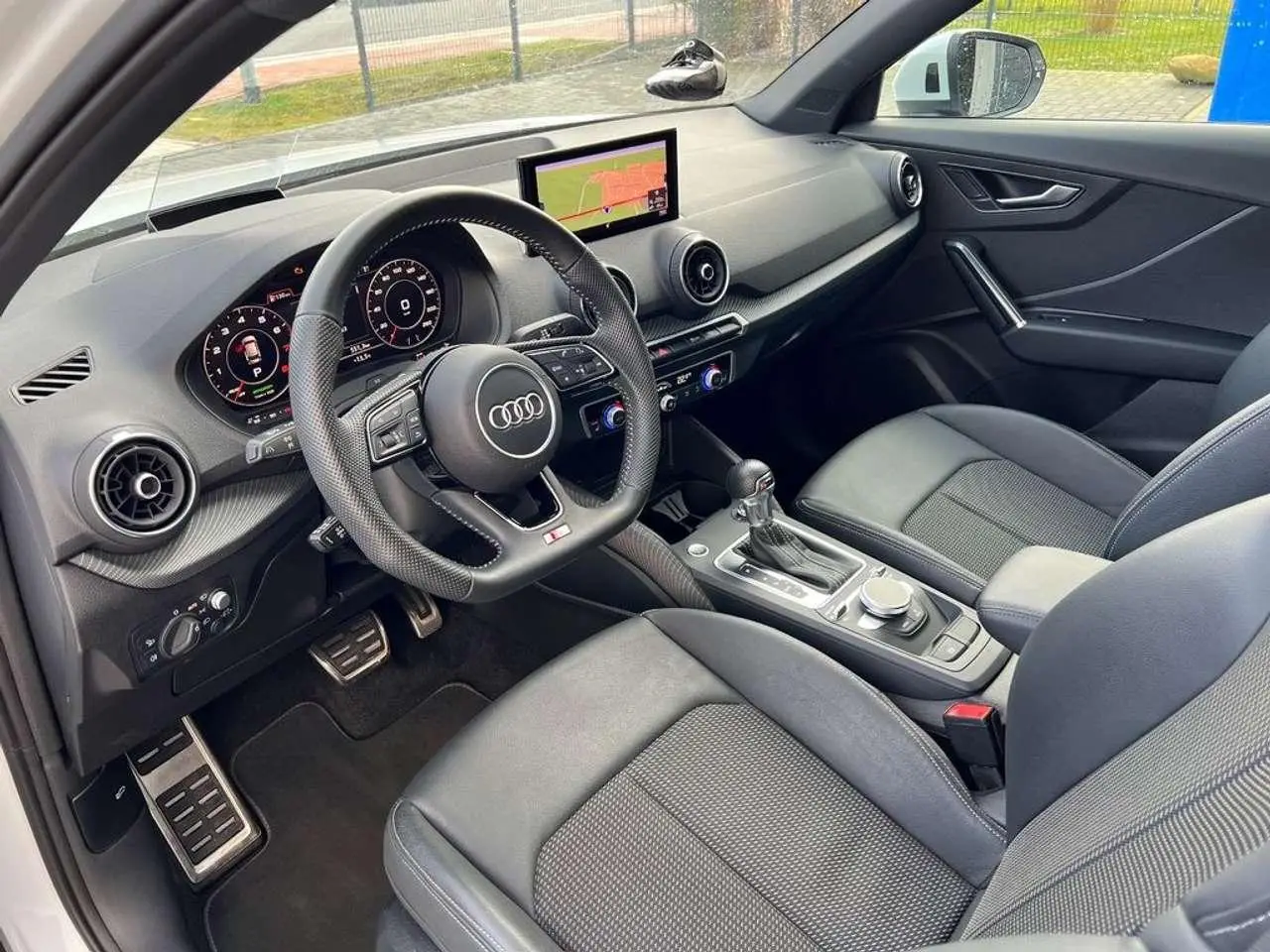 Photo 1 : Audi Q2 2019 Petrol