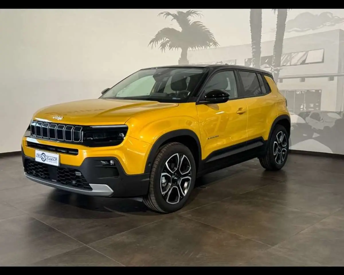 Photo 1 : Jeep Avenger 2023 Petrol