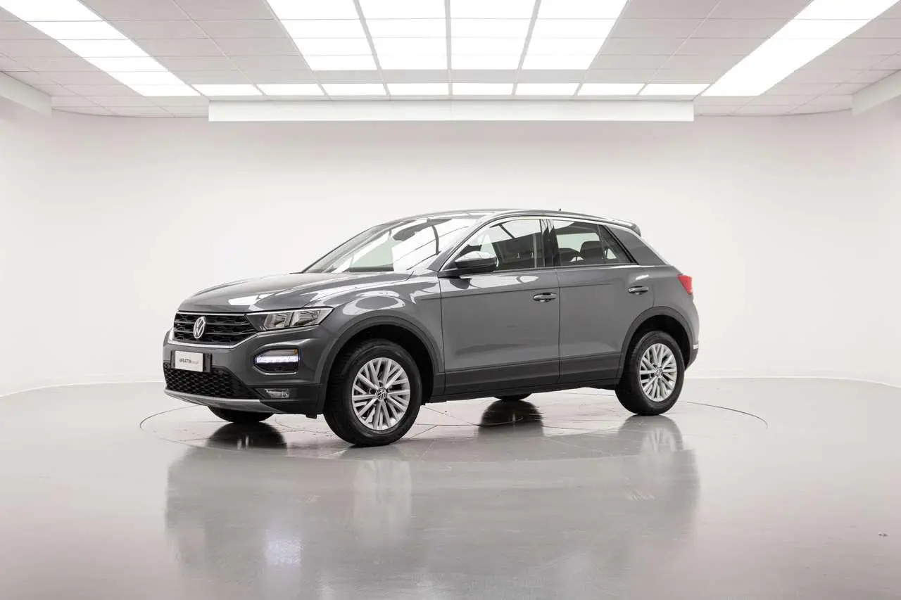 Photo 1 : Volkswagen T-roc 2021 Essence