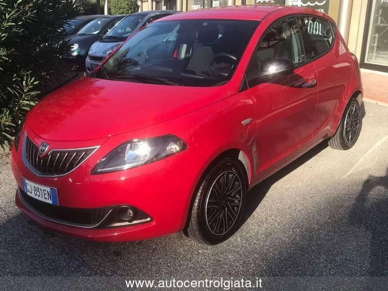 Photo 1 : Lancia Ypsilon 2022 Hybrid