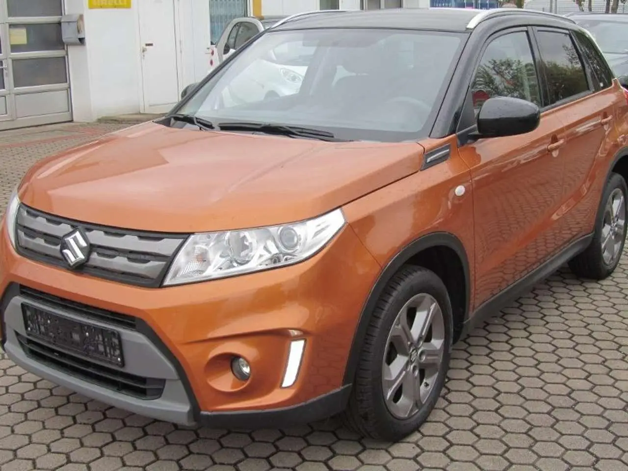 Photo 1 : Suzuki Vitara 2017 Petrol