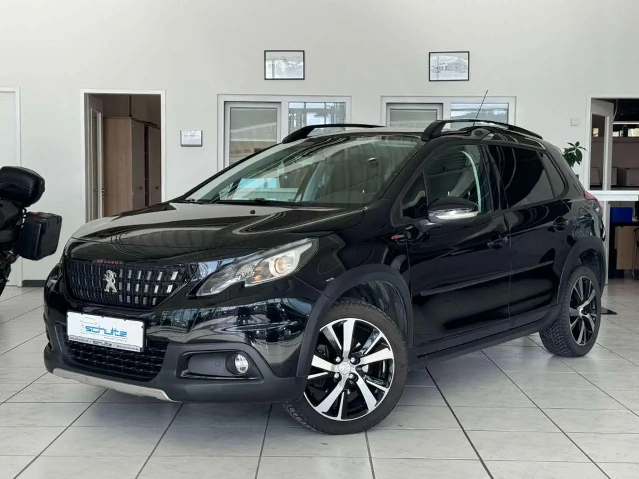 Photo 1 : Peugeot 2008 2017 Petrol