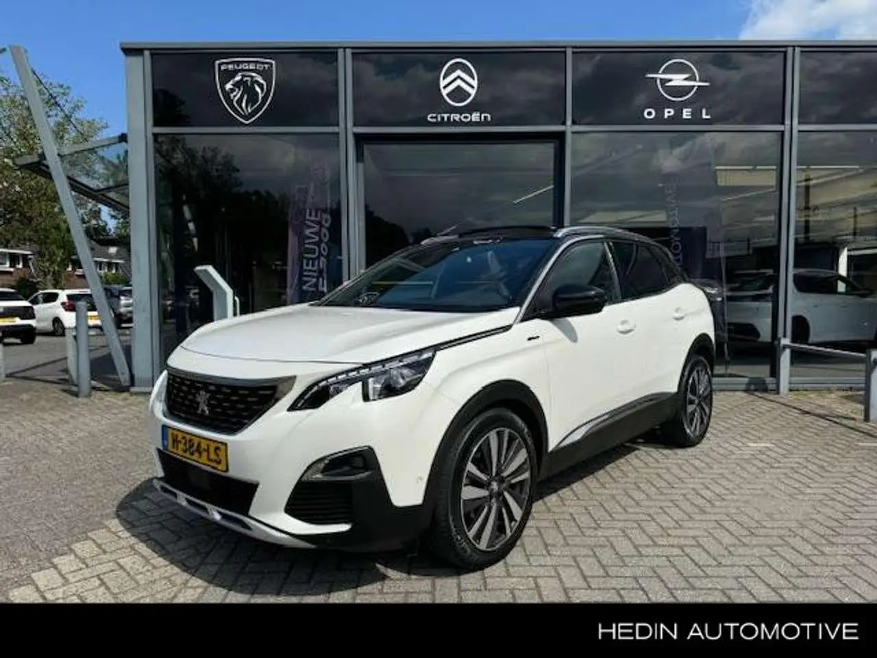 Photo 1 : Peugeot 3008 2020 Petrol