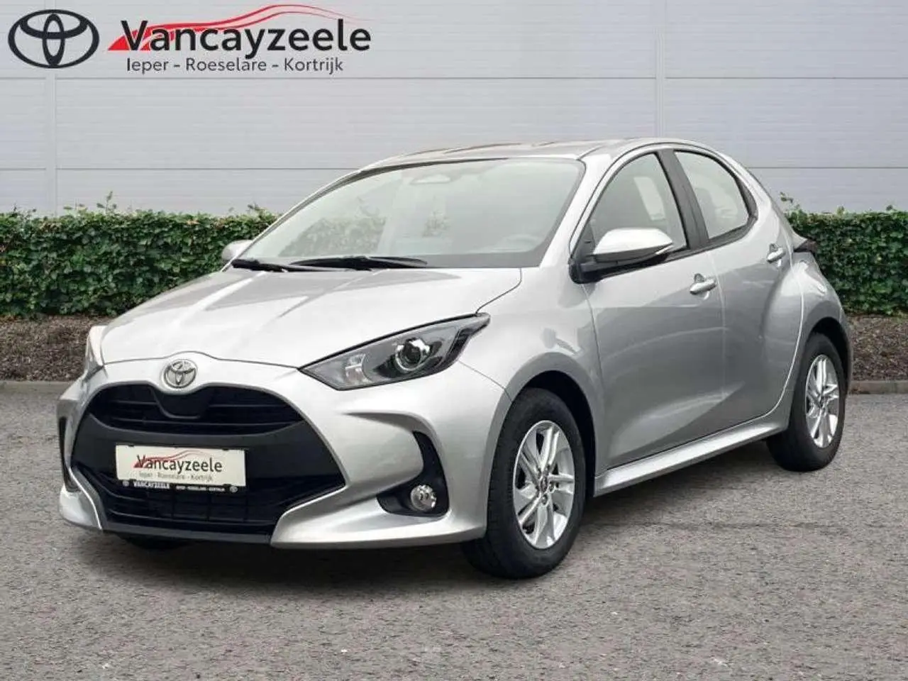 Photo 1 : Toyota Yaris 2024 Hybride