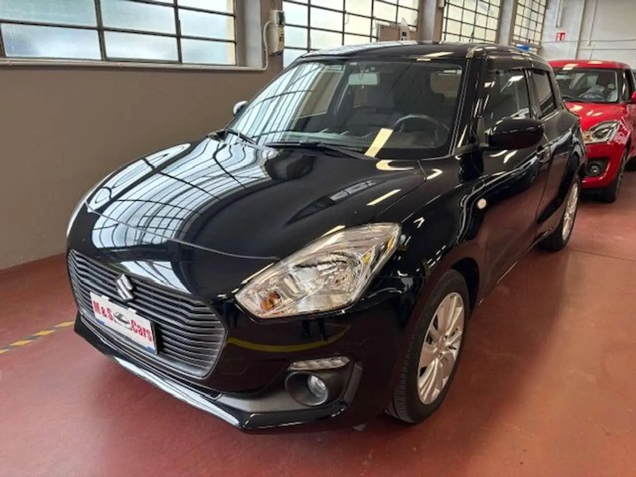 Photo 1 : Suzuki Swift 2018 Petrol