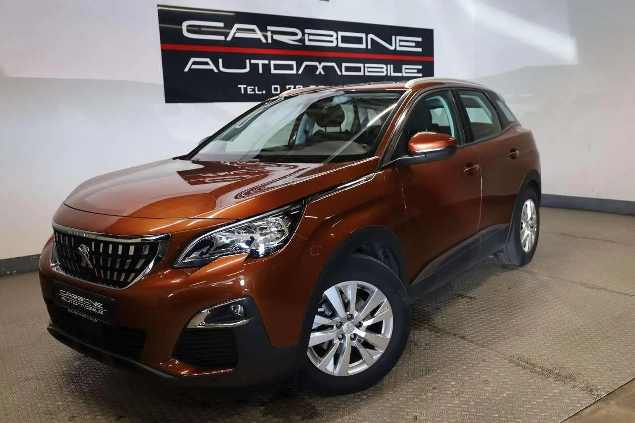 Photo 1 : Peugeot 3008 2019 Diesel