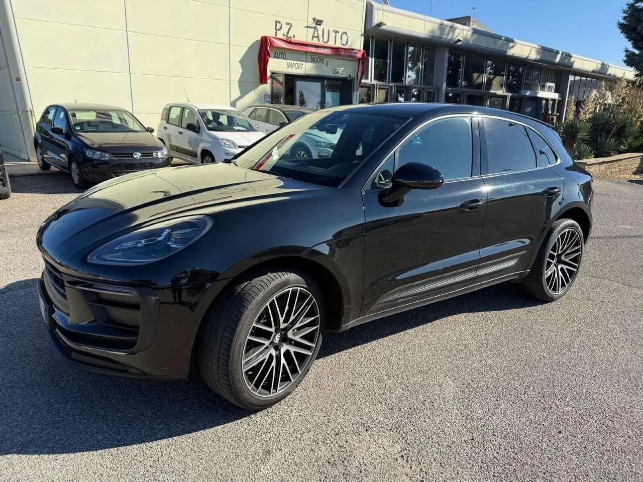 Photo 1 : Porsche Macan 2022 Petrol