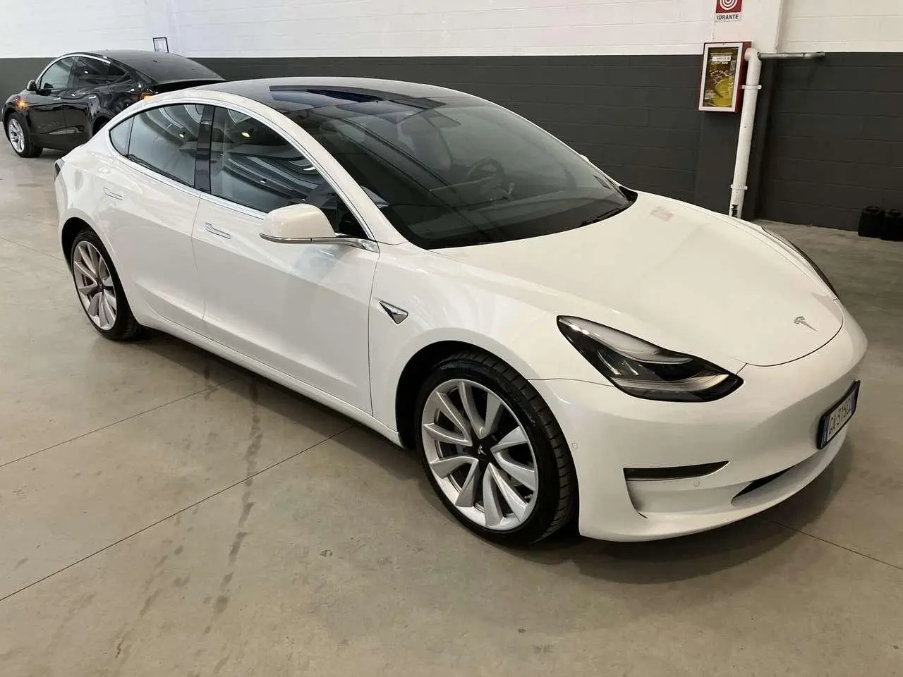 Photo 1 : Tesla Model 3 2020 Électrique