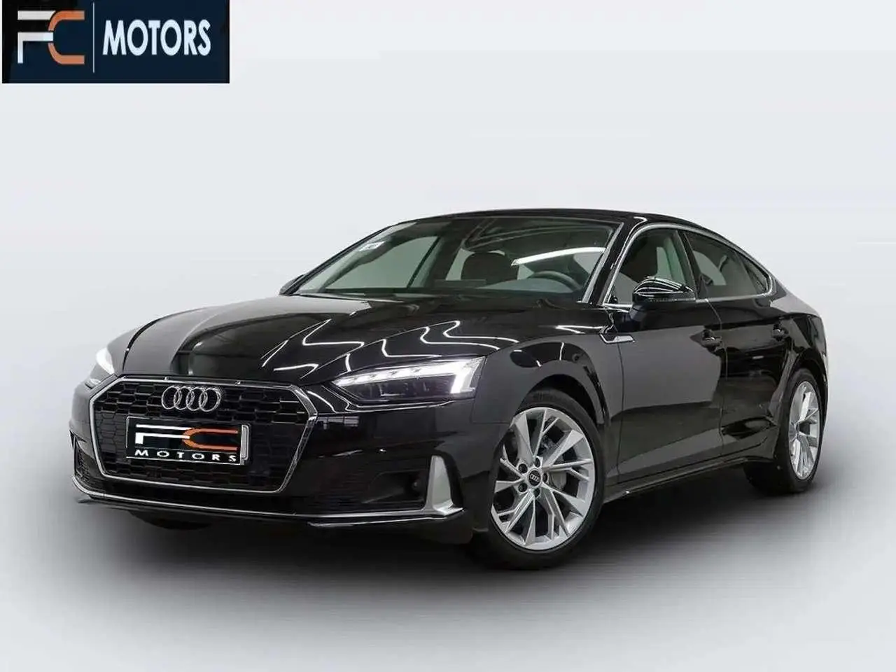 Photo 1 : Audi A5 2023 Hybrid