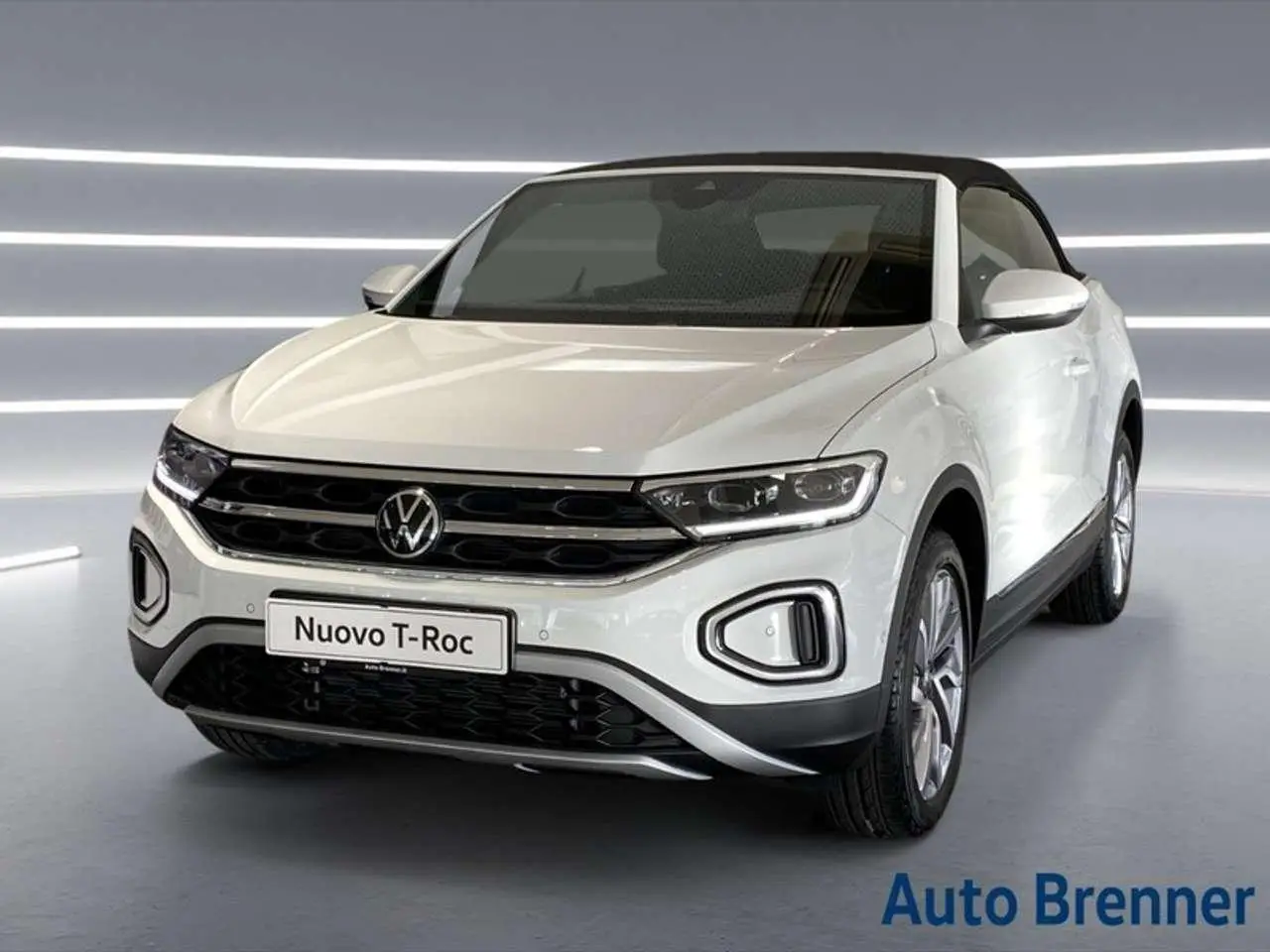 Photo 1 : Volkswagen T-roc 2023 Essence