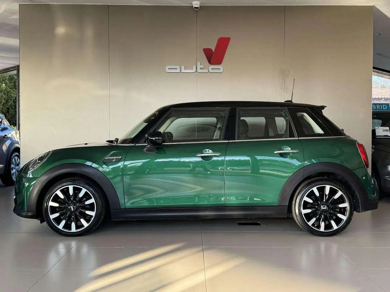 Photo 1 : Mini Cooper 2021 Petrol