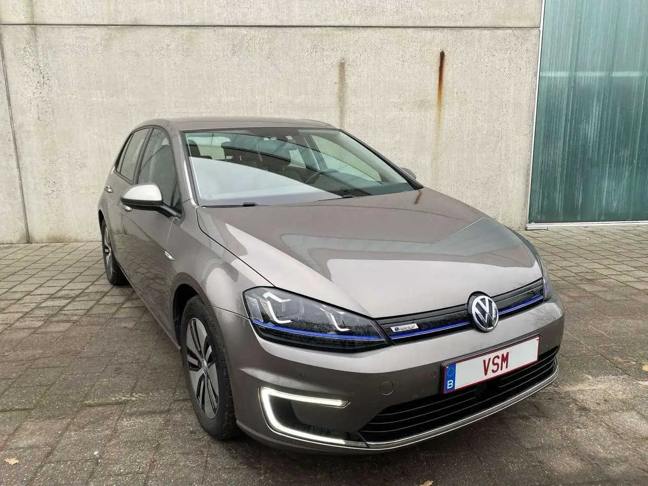 Photo 1 : Volkswagen Golf 2016 Electric