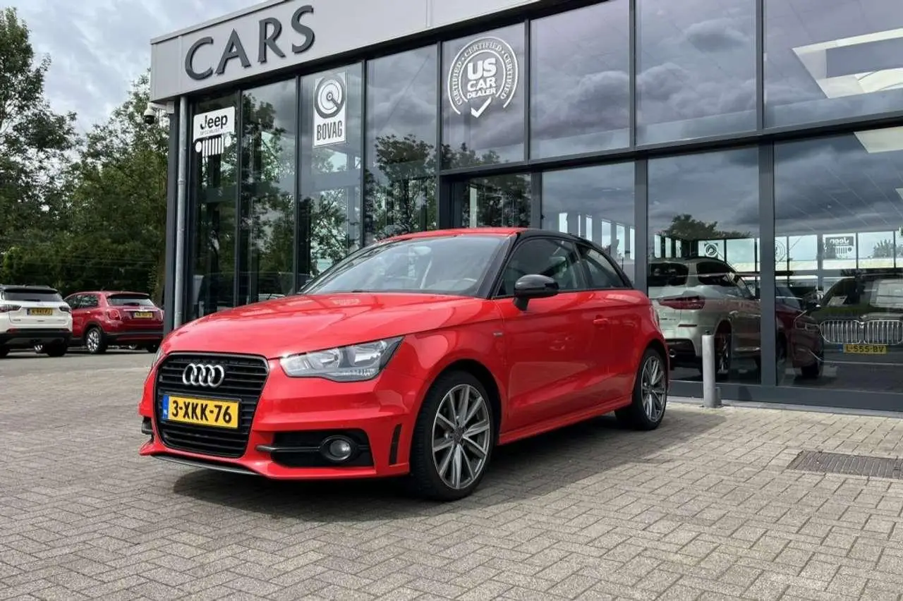 Photo 1 : Audi A1 2014 Petrol