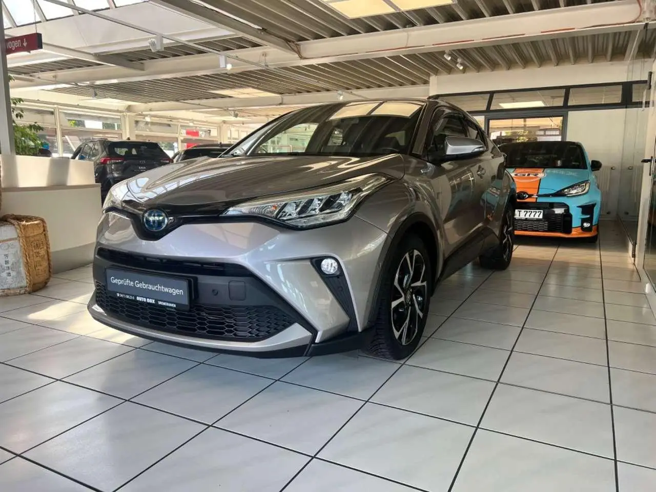 Photo 1 : Toyota C-hr 2020 Hybrid