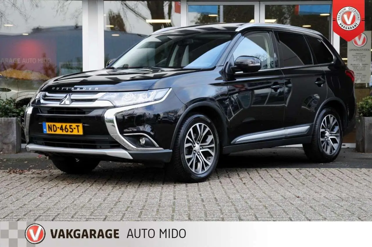 Photo 1 : Mitsubishi Outlander 2017 Essence