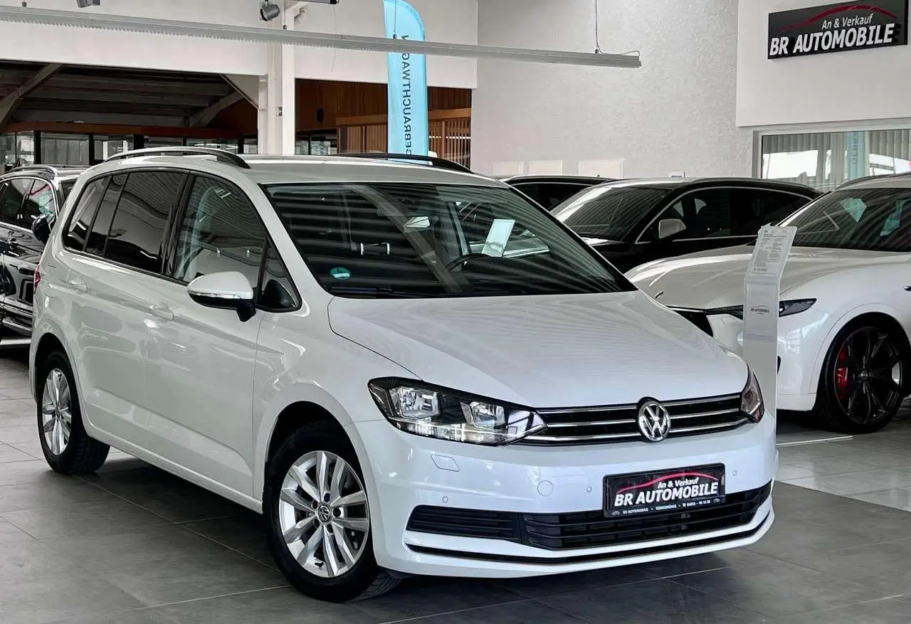 Photo 1 : Volkswagen Touran 2017 Diesel