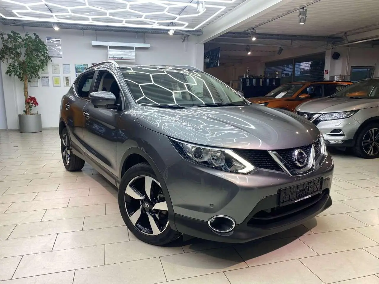 Photo 1 : Nissan Qashqai 2016 Petrol