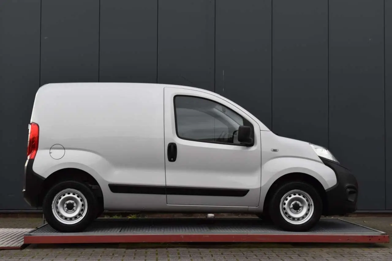 Photo 1 : Fiat Fiorino 2019 Essence