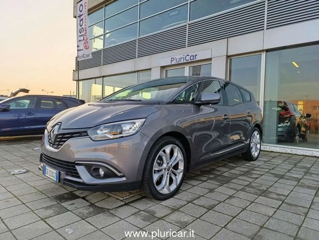 Photo 1 : Renault Grand Scenic 2020 Essence