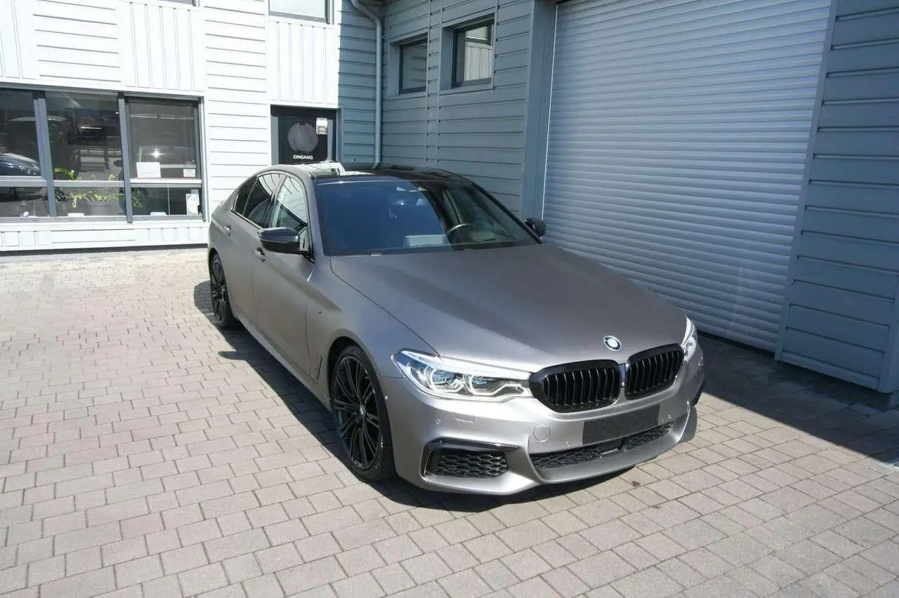 Photo 1 : Bmw Serie 5 2019 Petrol