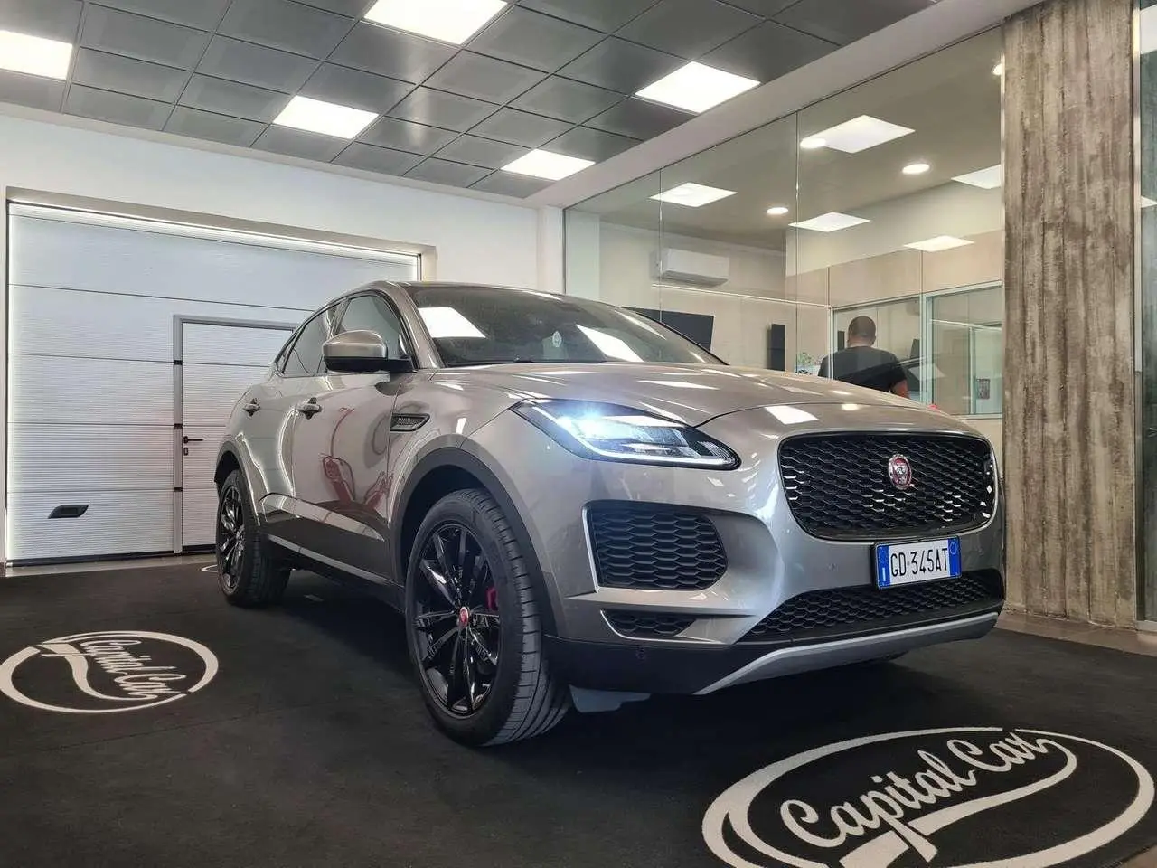 Photo 1 : Jaguar E-pace 2020 Diesel