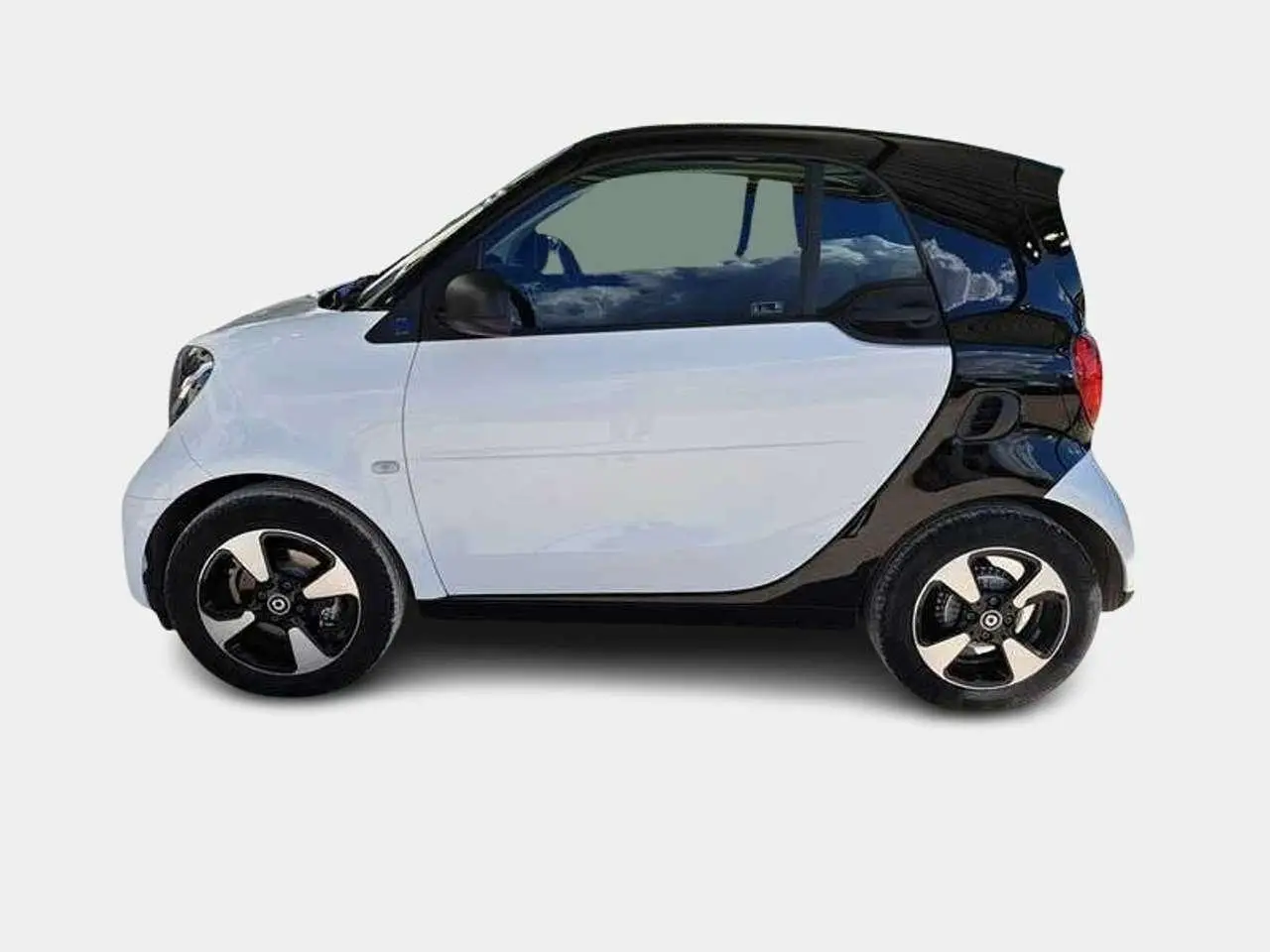 Photo 1 : Smart Fortwo 2021 Électrique