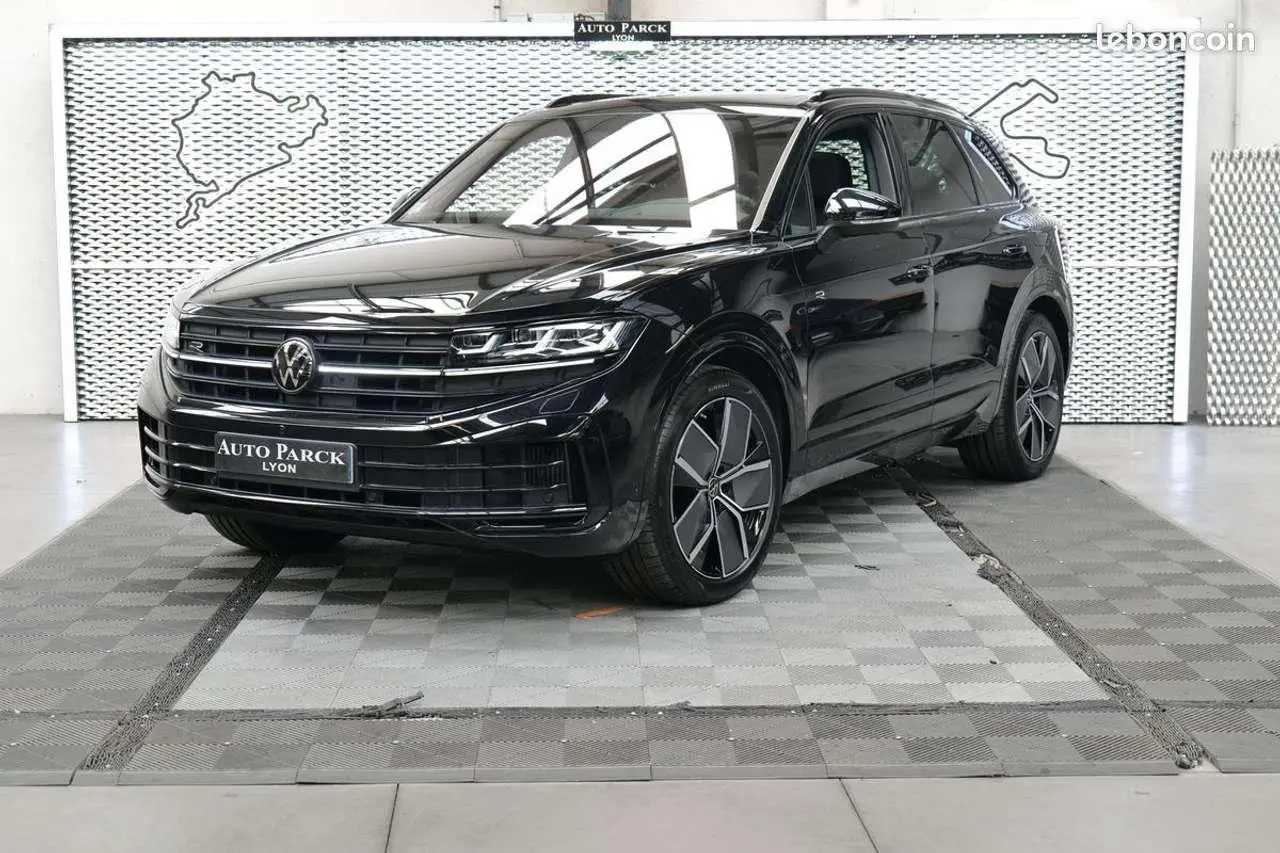 Photo 1 : Volkswagen Touareg 2023 Hybride