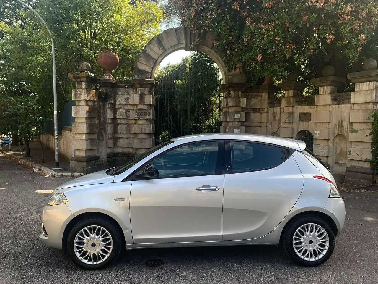 Photo 1 : Lancia Ypsilon 2017 Essence