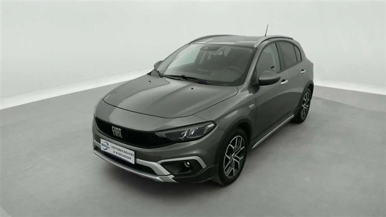 Photo 1 : Fiat Tipo 2023 Essence