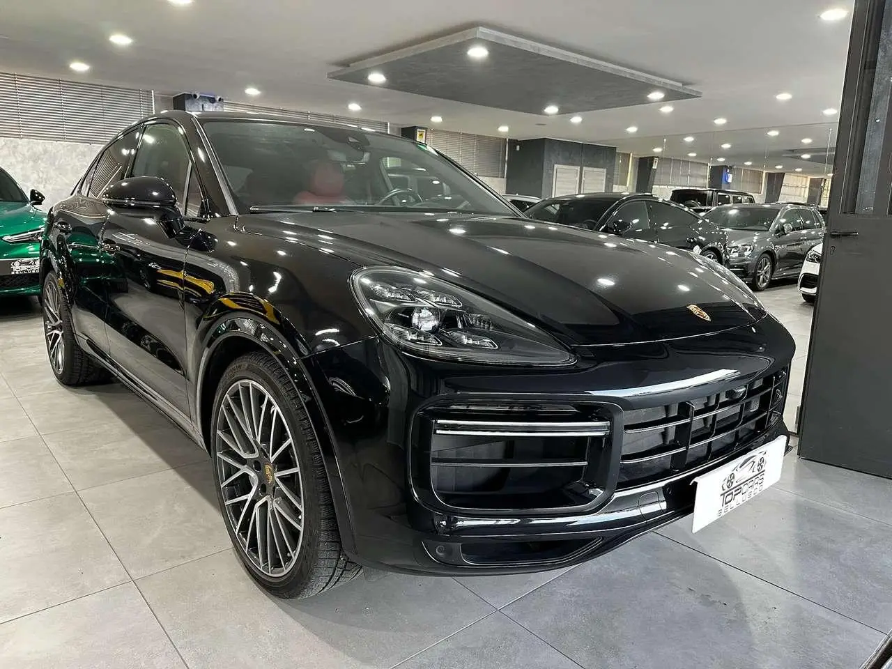 Photo 1 : Porsche Cayenne 2020 Essence