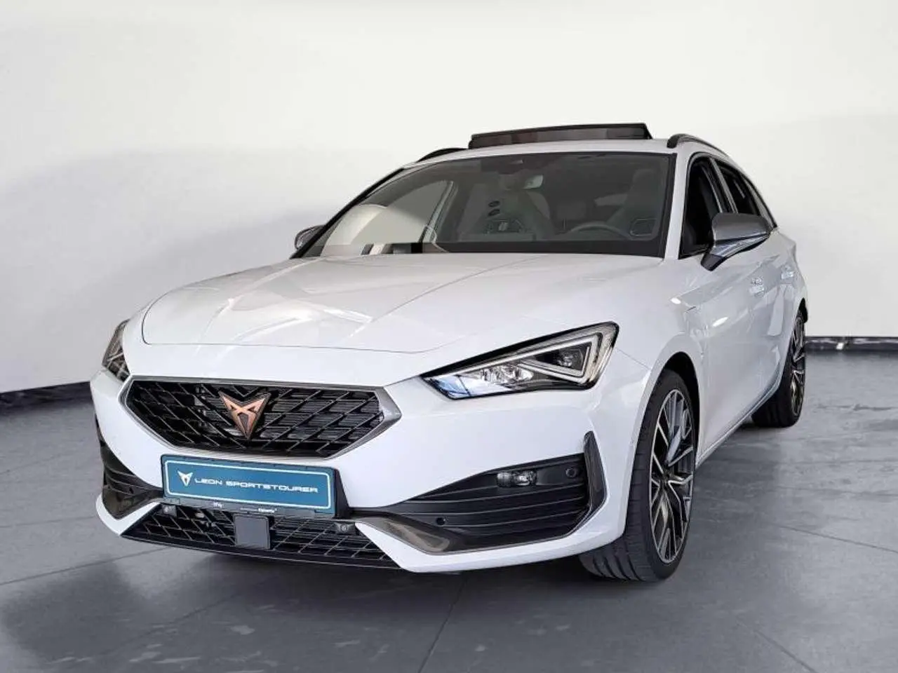 Photo 1 : Cupra Leon 2024 Hybride