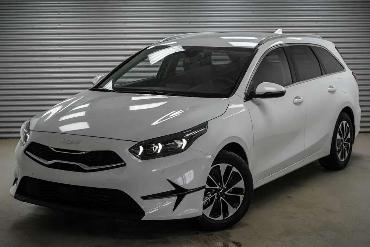 Photo 1 : Kia Ceed 2024 Petrol