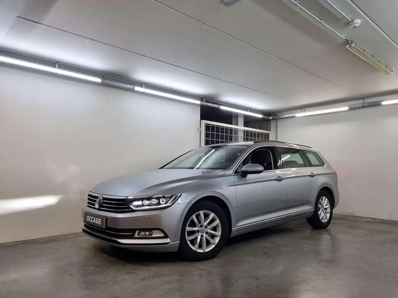 Photo 1 : Volkswagen Passat 2018 Diesel