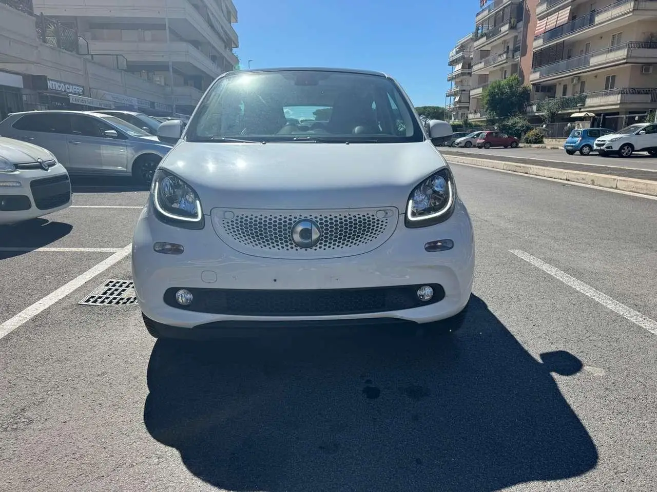 Photo 1 : Smart Forfour 2019 Petrol