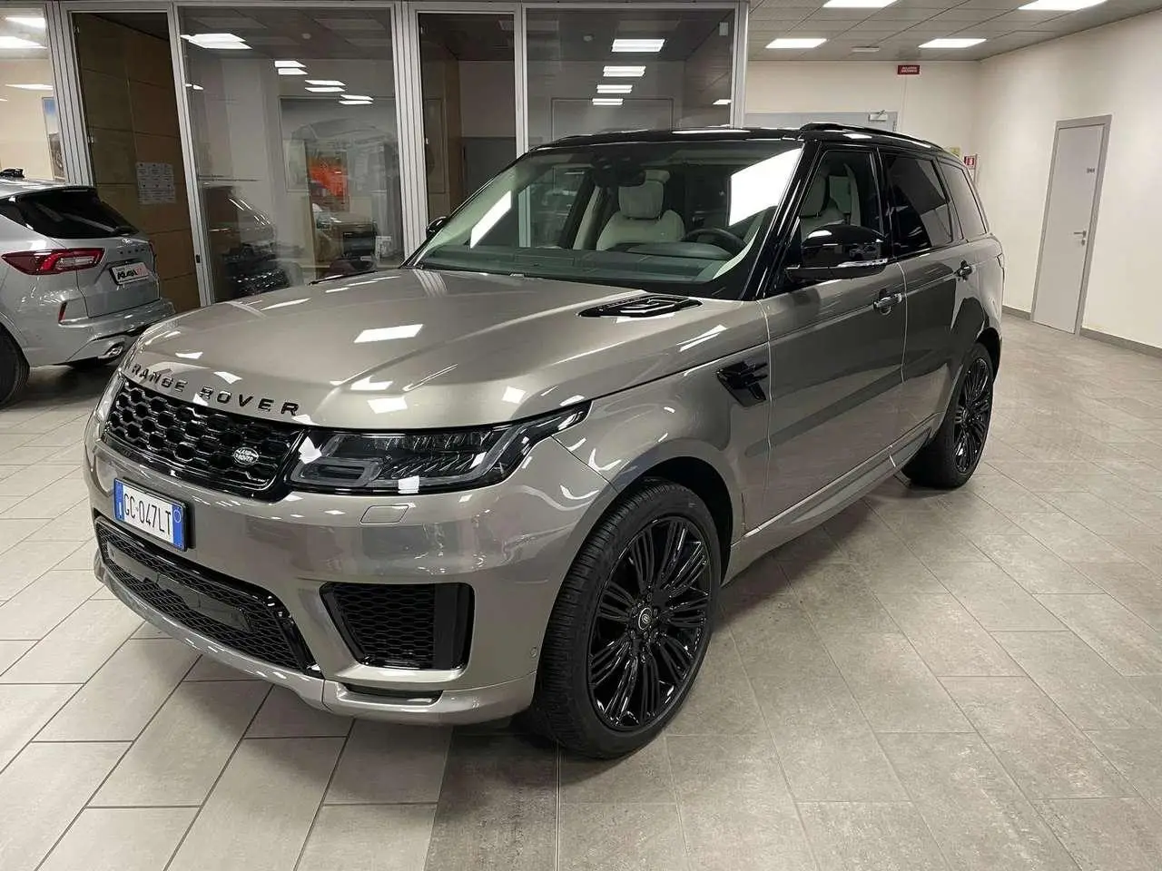 Photo 1 : Land Rover Range Rover Sport 2021 Hybrid